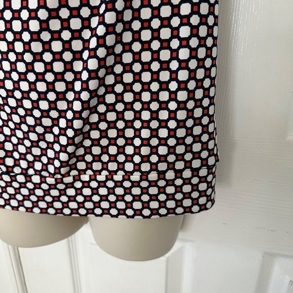 Banana Republic Cowl Neck Sleeveless Top Geometric Design Black Red White Size M - Picture 2 of 5
